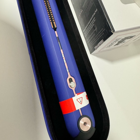 Dyson Corrale Straightener - Picture 4 of 6